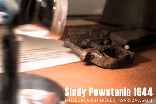Slady-Powst-3